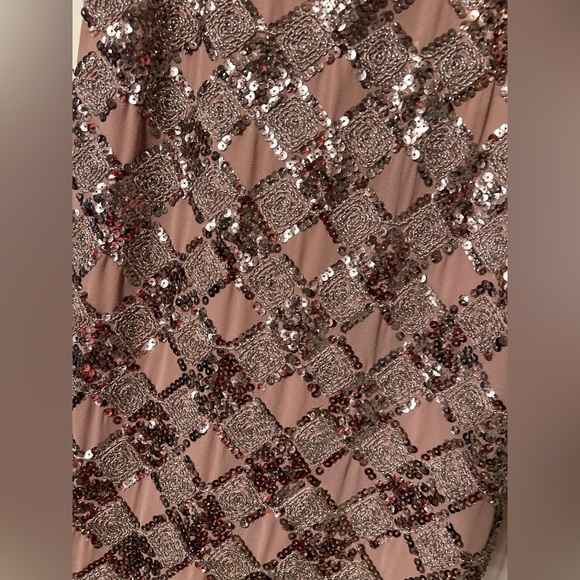 Lulu’s- Mauve sequin mini dress - Picture 6 of 8